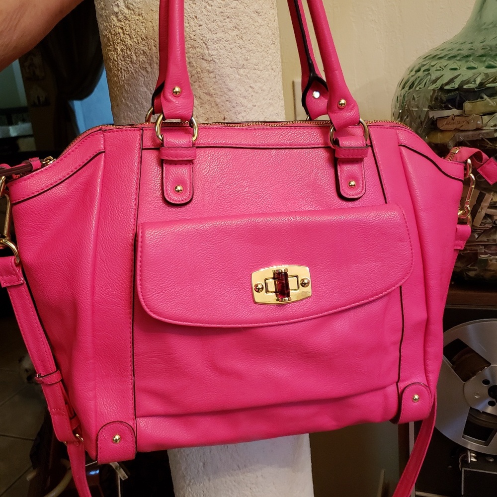 Merona Satchel in EXCELLENT condition